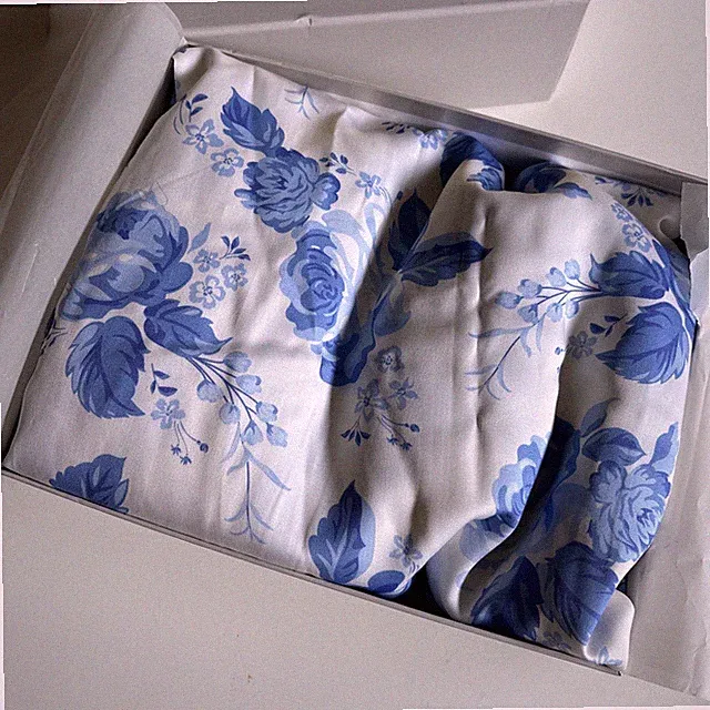Buffy- Duvet Cover- White- Queen -Lyocell- New