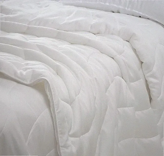 NEW Buffy Breeze Cooling Comforter White King California